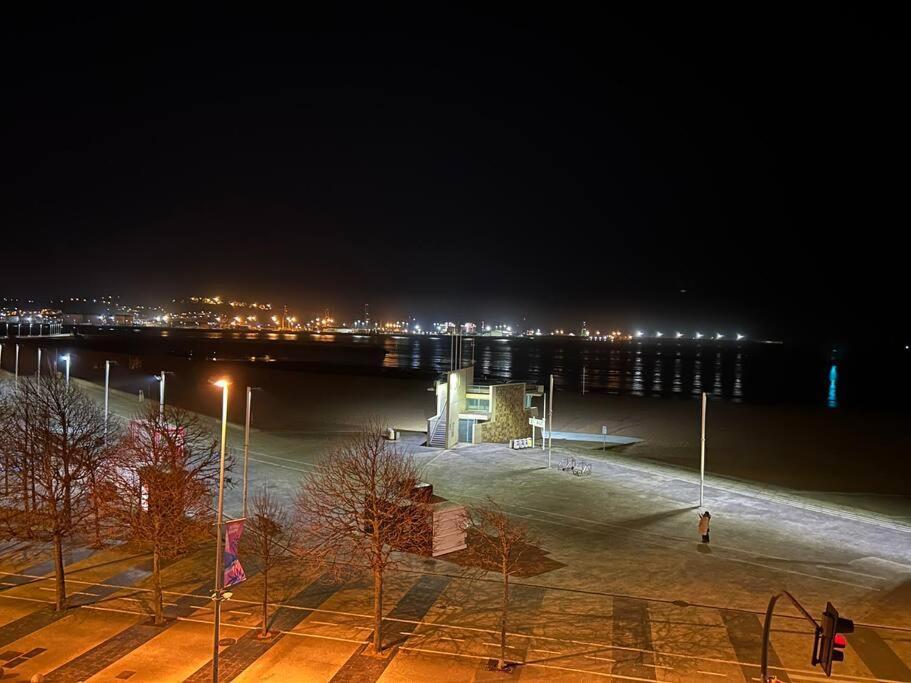 Residencial Playa Poniente 66 De Gijon Lägenhet Exteriör bild